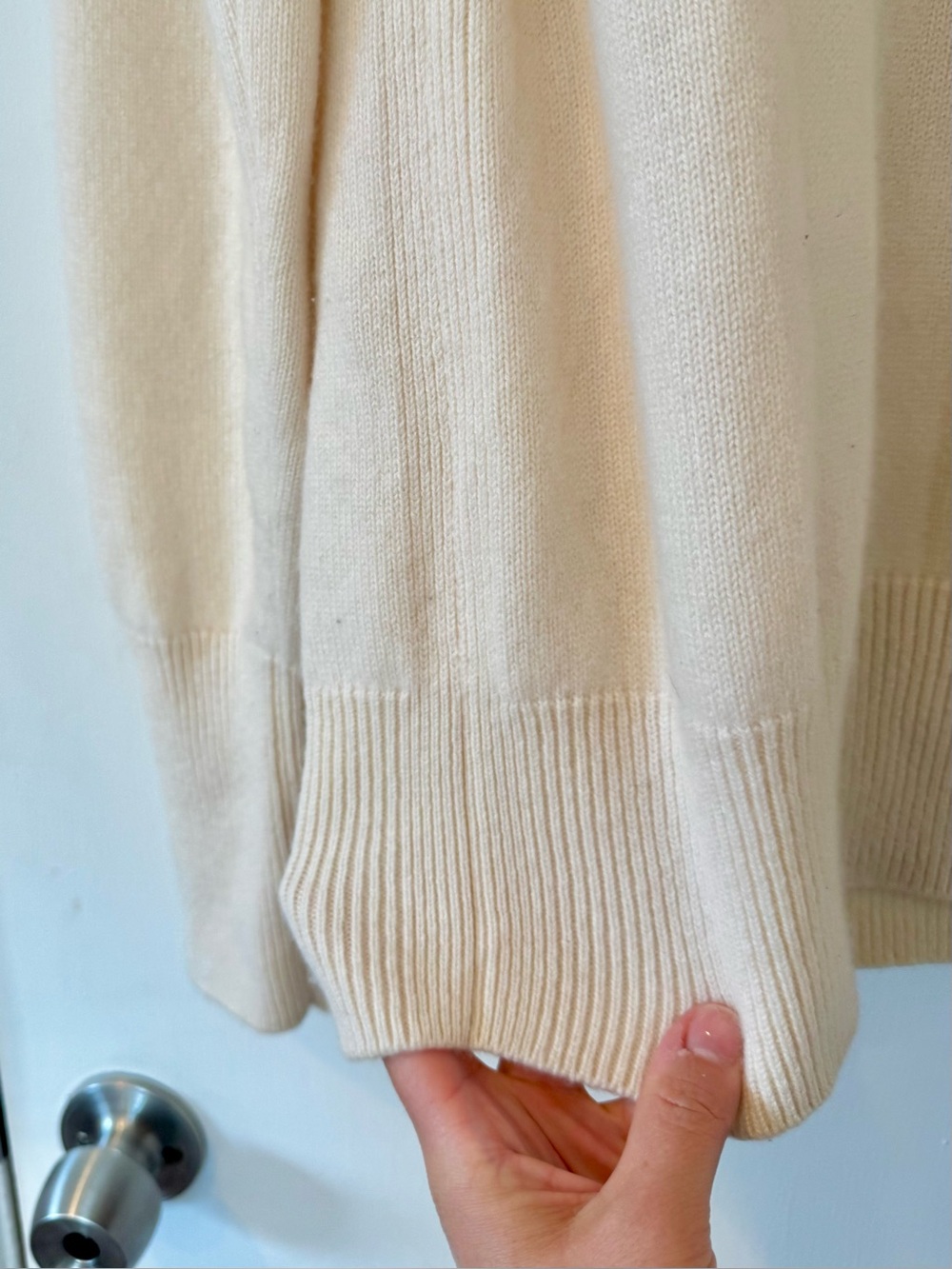 COS 100% Cashmere Ivory Turtleneck Sweater High Neck Minimalist Luxury Small - Picture 10 of 11